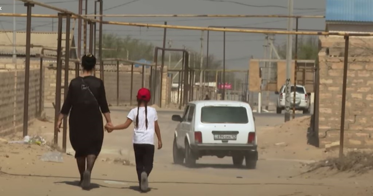 One Picture Of Poverty In Kazakhstan's Oil-Rich West